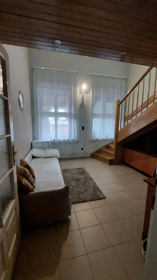 Family Apartmanhotel Gyula Exterior foto