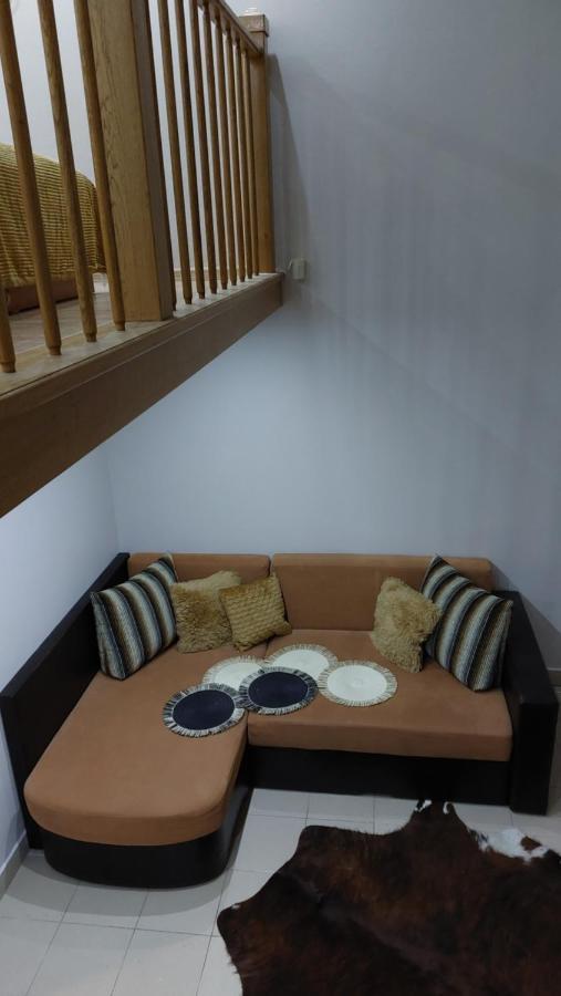 Family Apartmanhotel Gyula Exterior foto